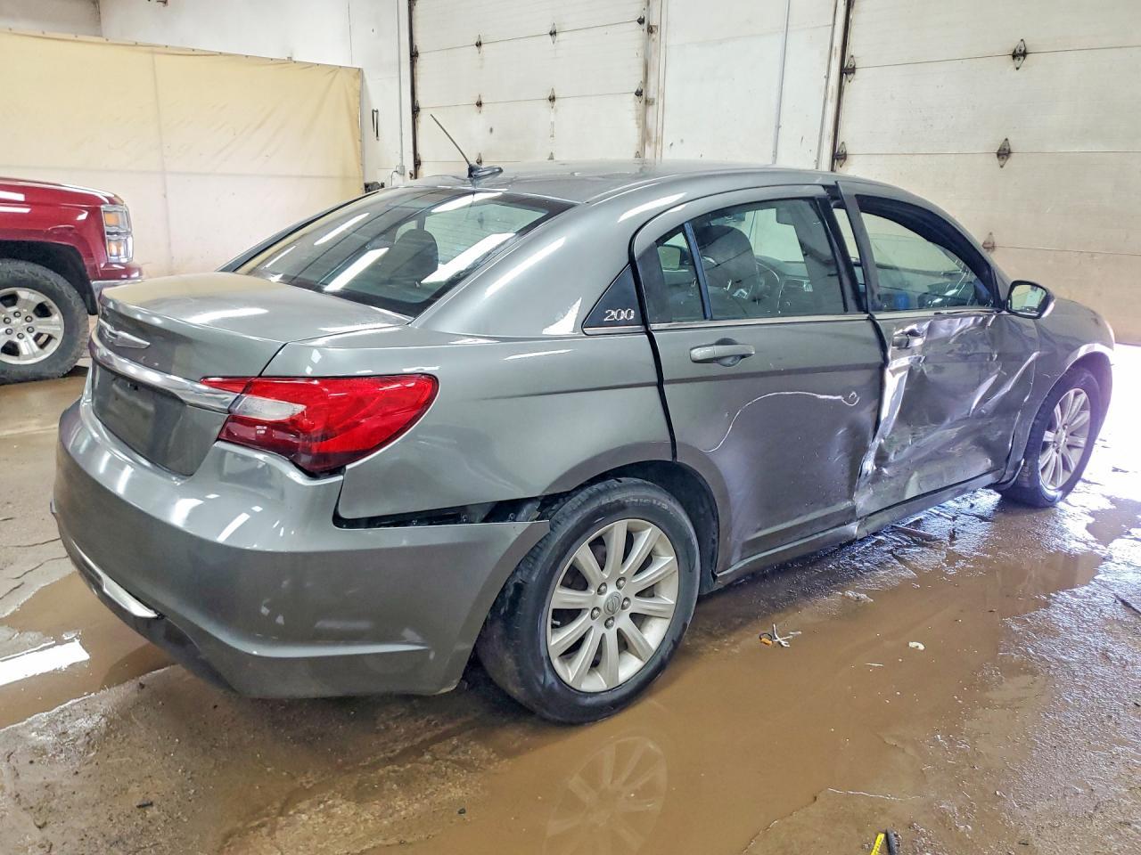 2012 Chrysler 200 Touring - Image 3