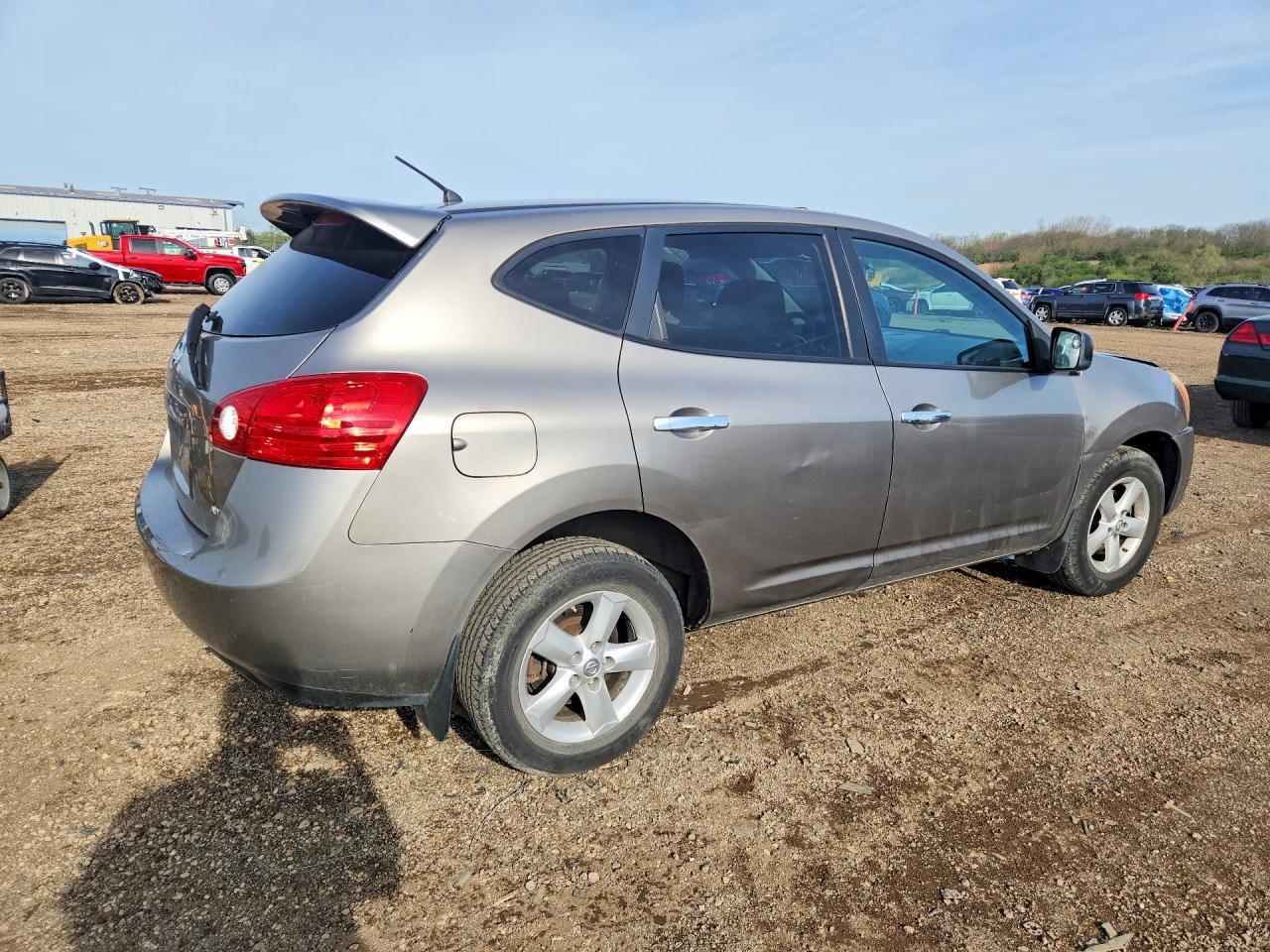 2010 Nissan Rogue S - Фото 3