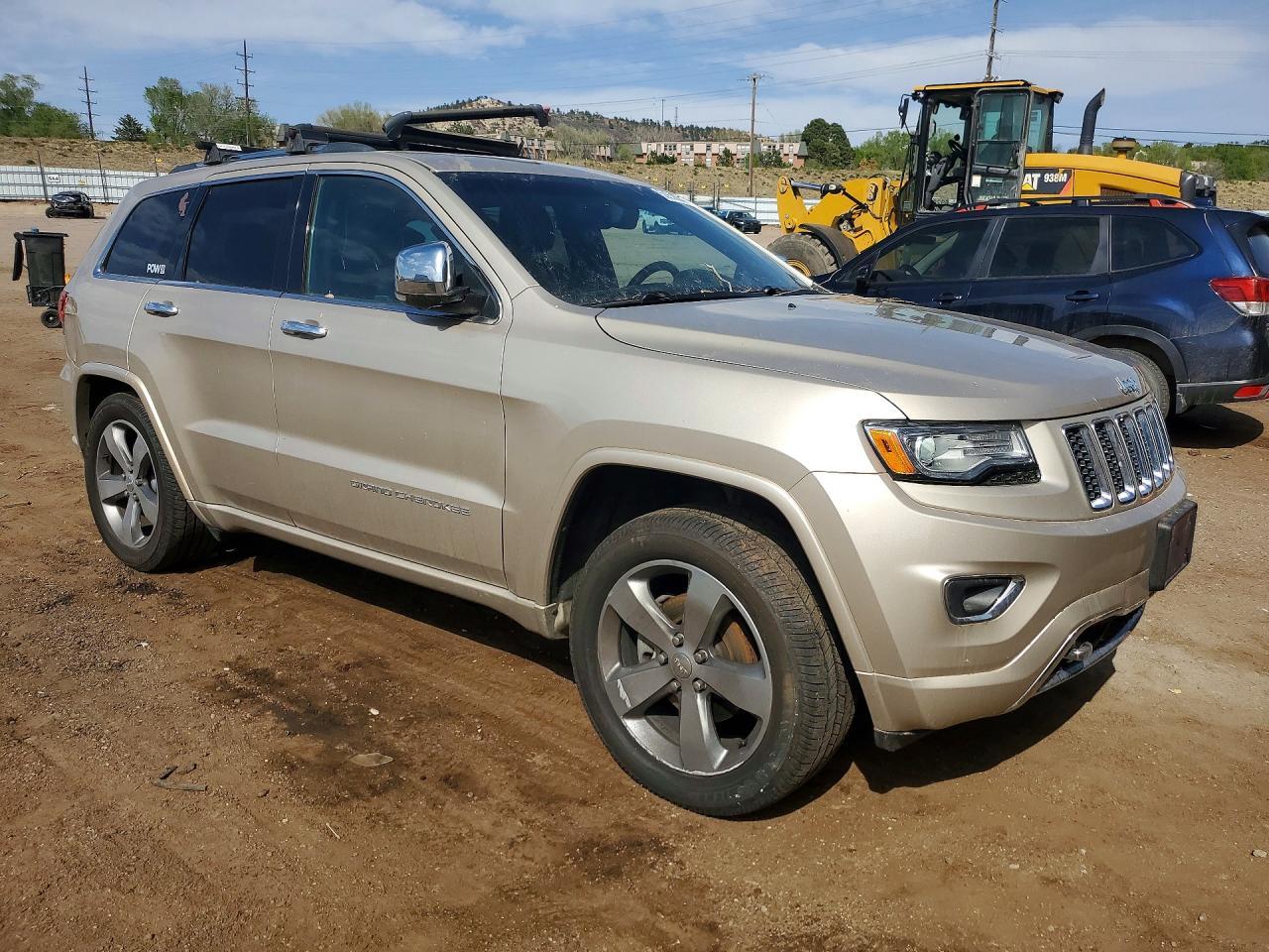 2014 Jeep Grand Cherokee Overland - Image 4