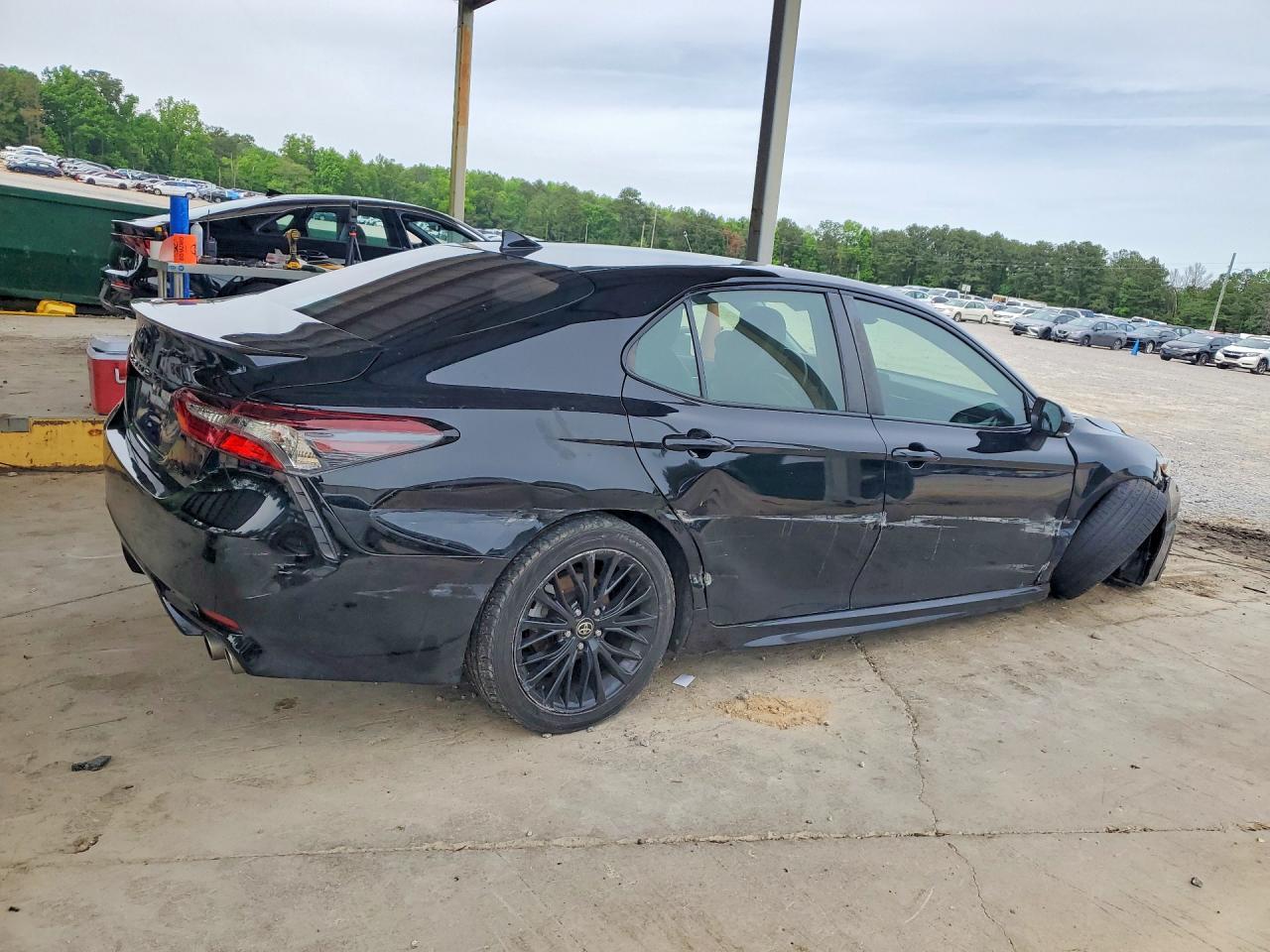 2021 Toyota Camry Se Nightshade - Фото 3