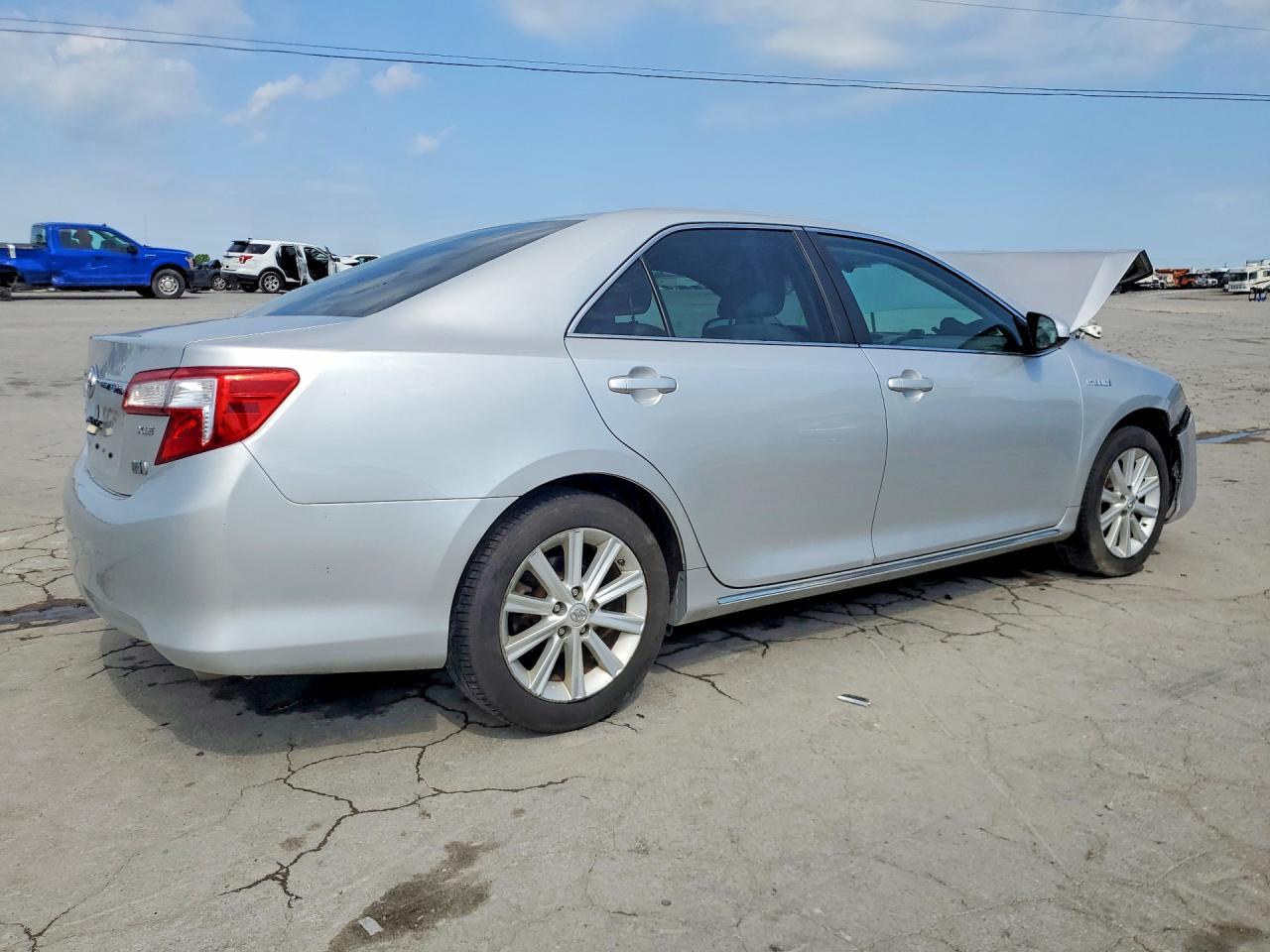 2014 Toyota Camry Hybrid Xle - Фото 3