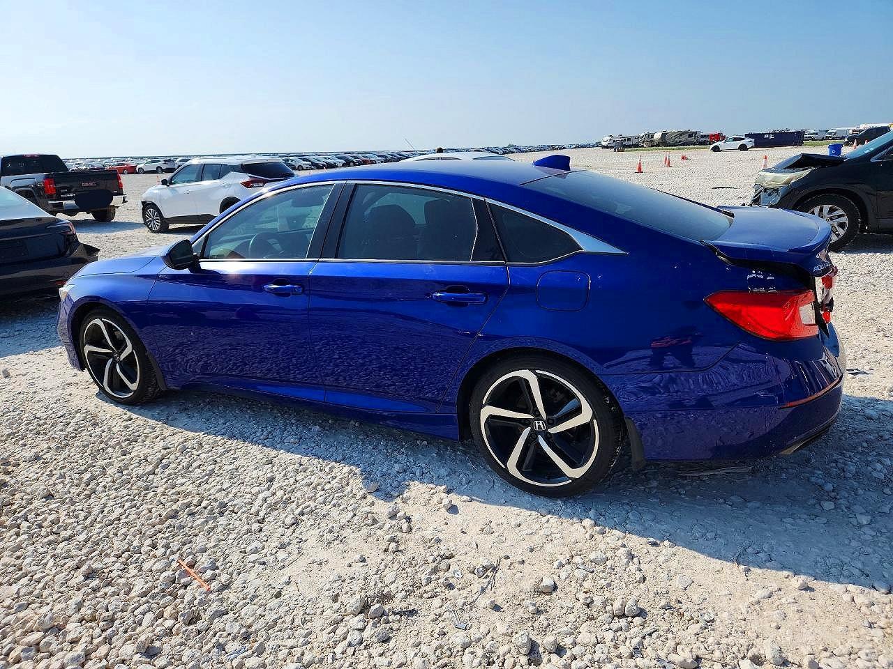 2019 Honda Accord Sport - Image 2
