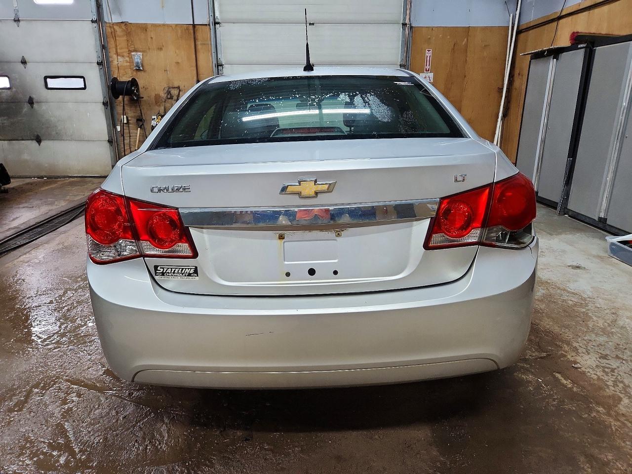 2011 Chevrolet Cruze Lt - Image 6