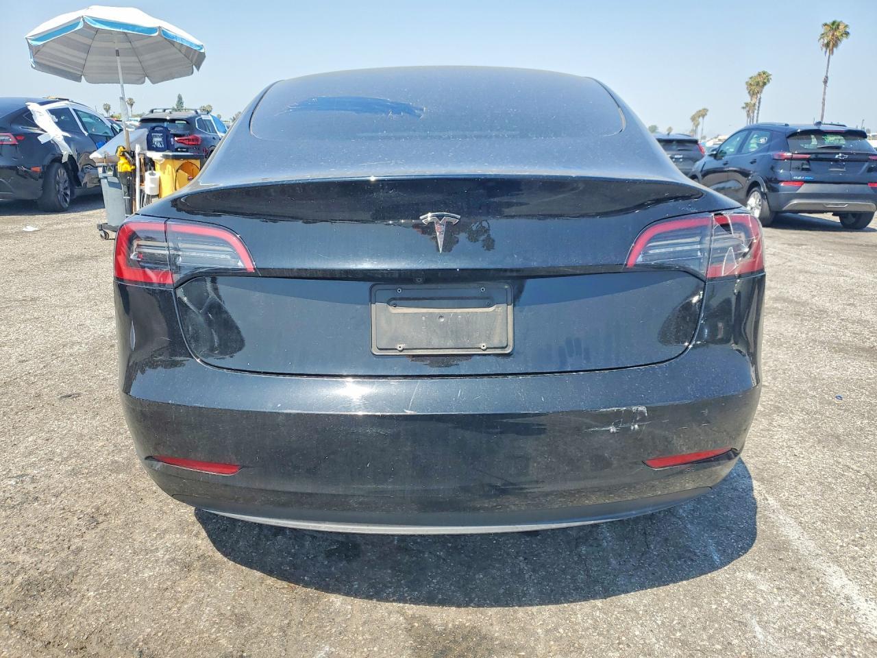 2023 Tesla Model 3 - Image 6