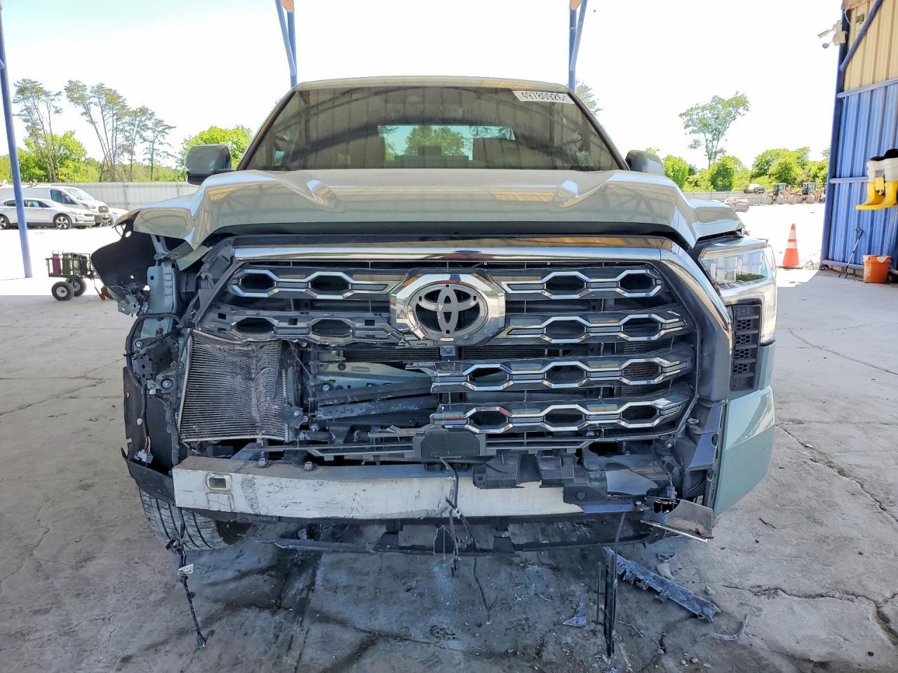 2025 Toyota Tundra Platinum - Image 5