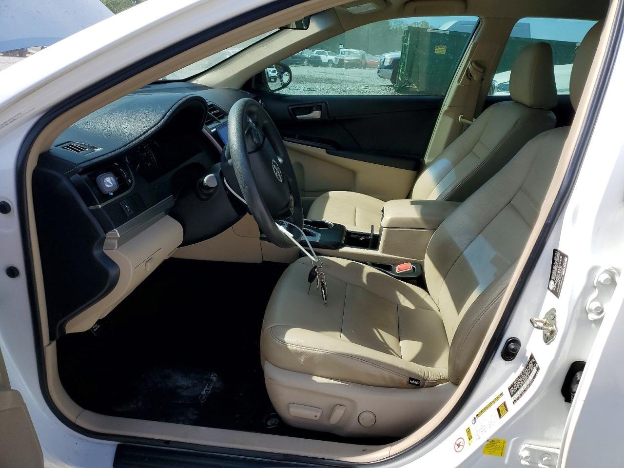 2012 Toyota Camry Le - Image 7