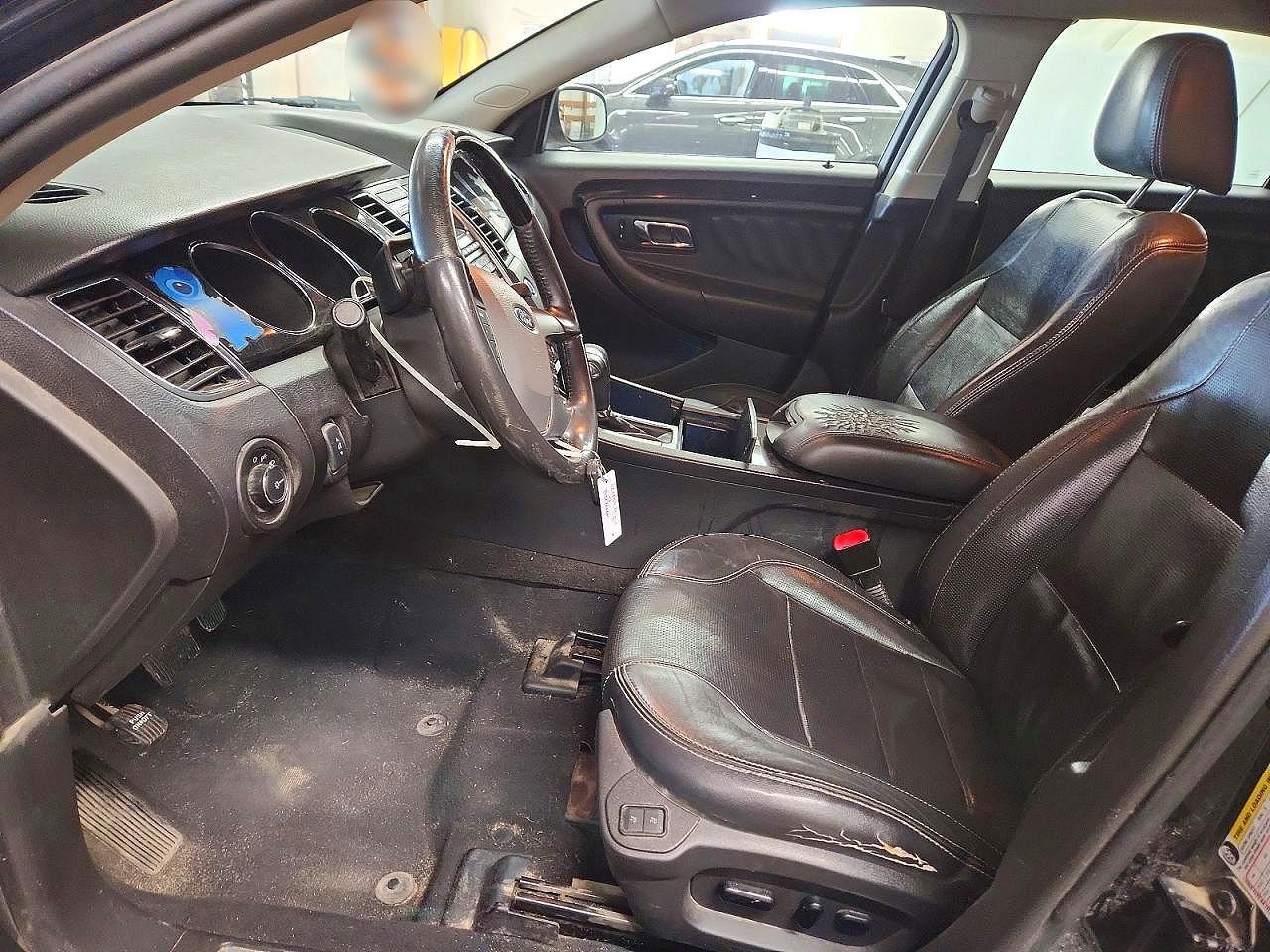 2011 Ford Taurus Limited - Image 7