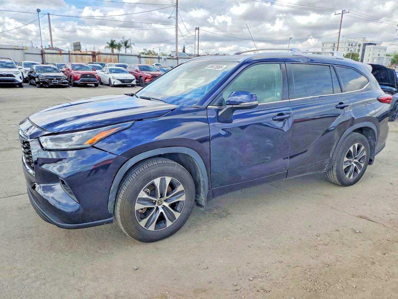 2022 Toyota Highlander Sport