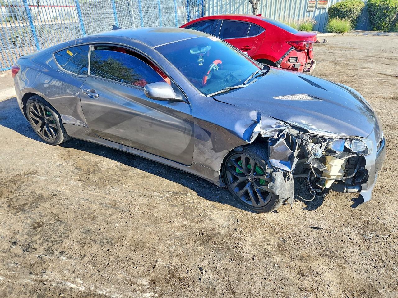 2014 Hyundai Genesis Coupe 2.0T - Image 4