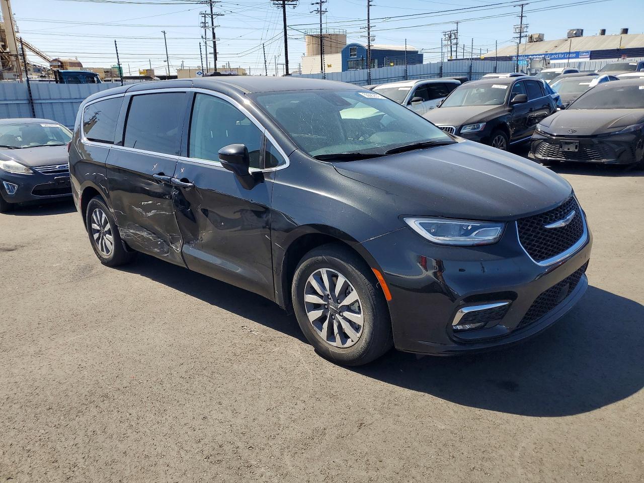 2023 Chrysler Pacifica Hybrid Touring L - Фото 4