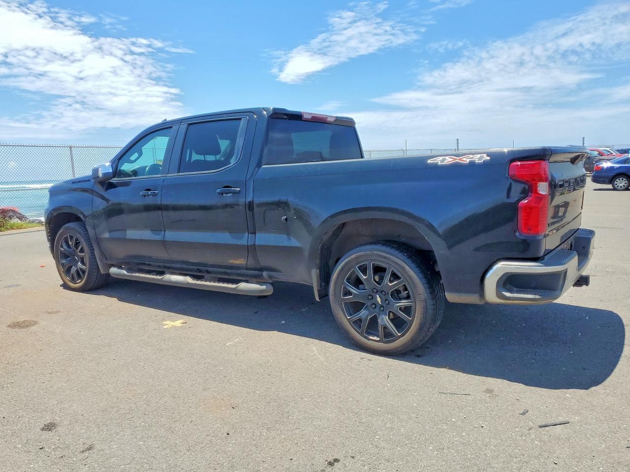 2020 Chevrolet Silverado K1500 Lt - Фото 2