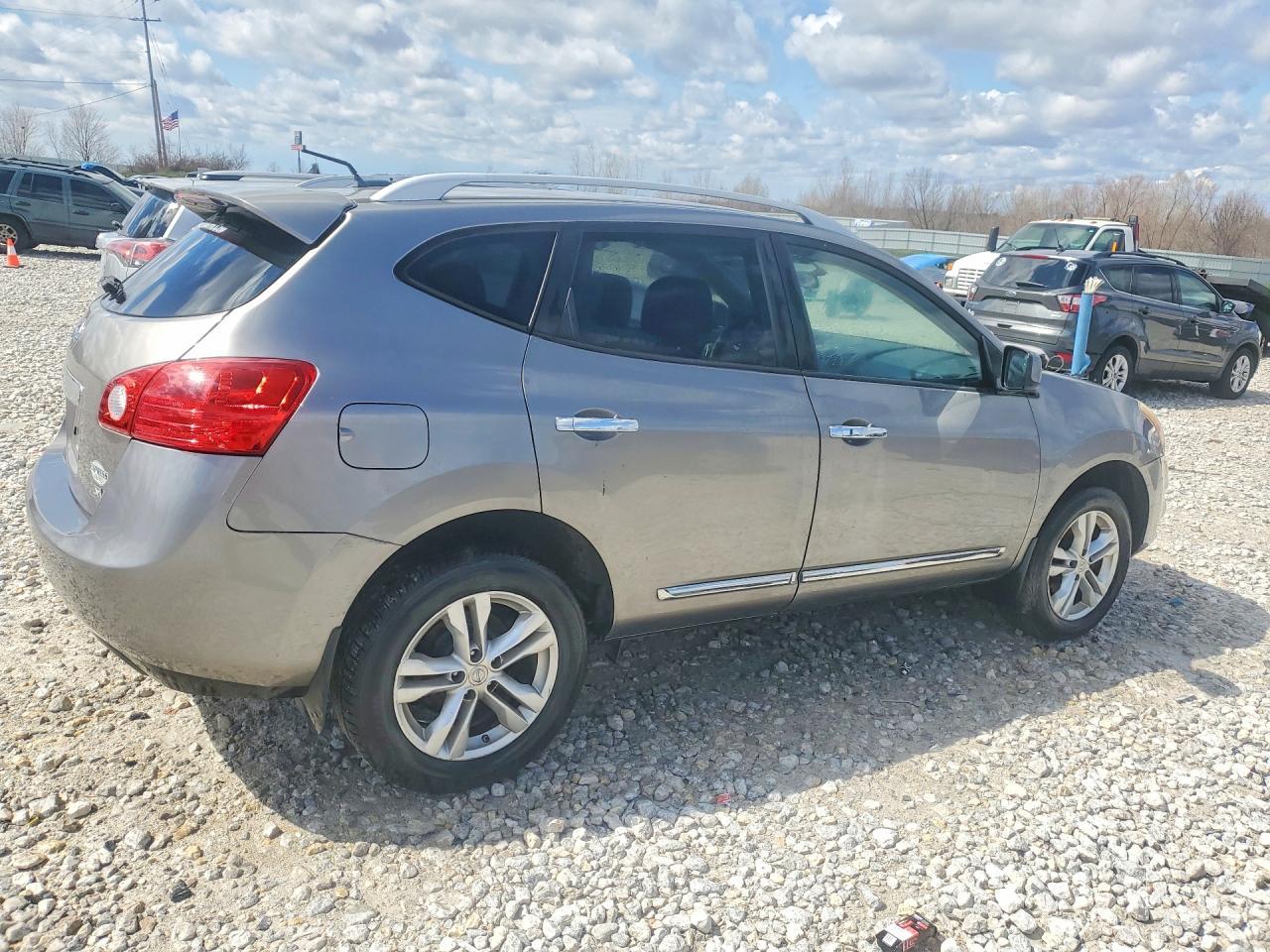 2013 Nissan Rogue S - Фото 3
