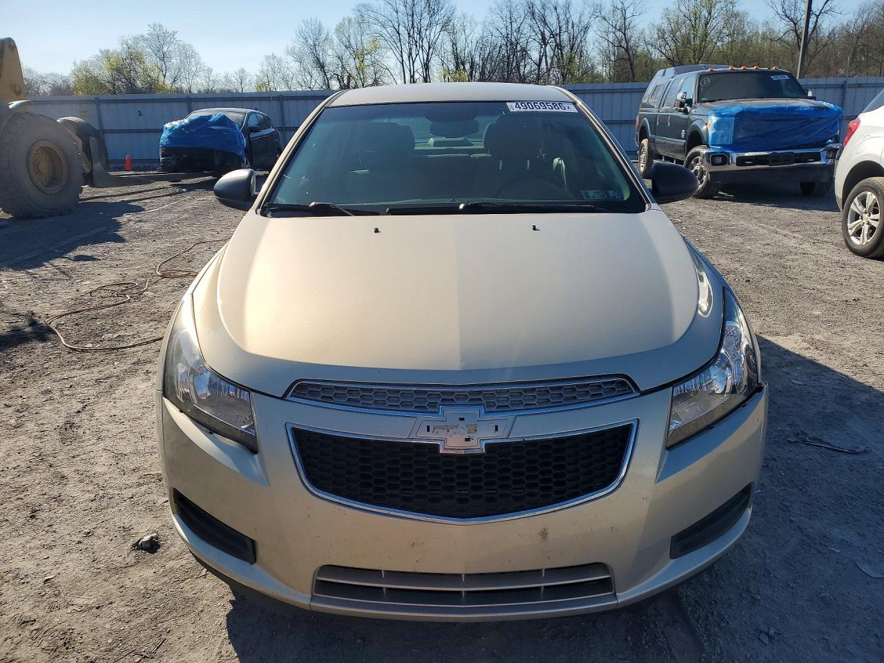 2012 Chevrolet Cruze Ls - Image 5