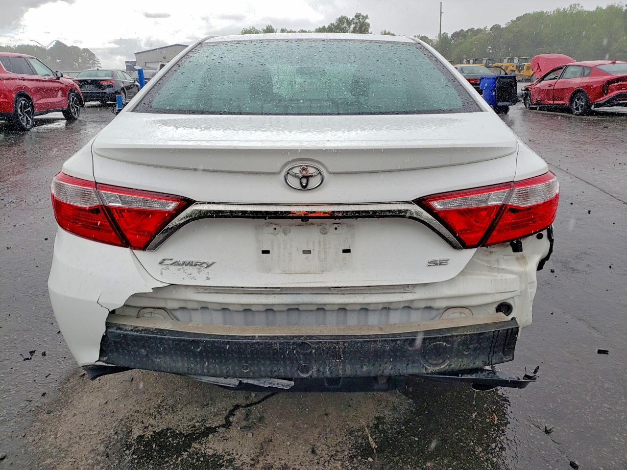 2017 Toyota Camry Se - Фото 6