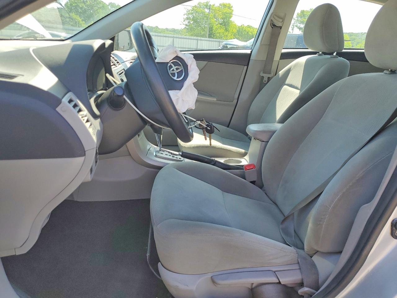 2013 Toyota Corolla Le - Фото 7