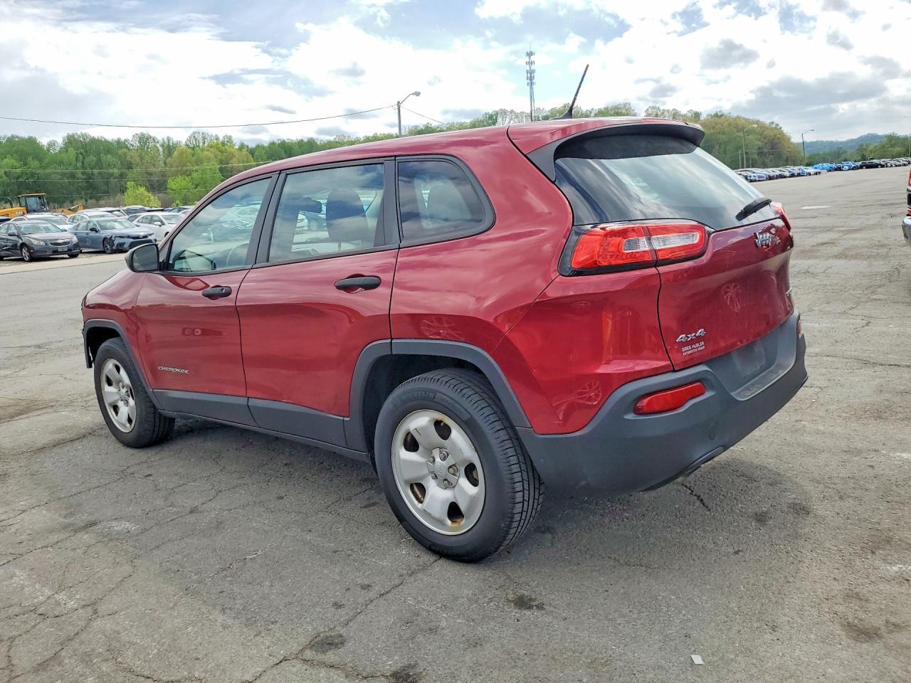 2015 Jeep Cherokee Sport - Image 2