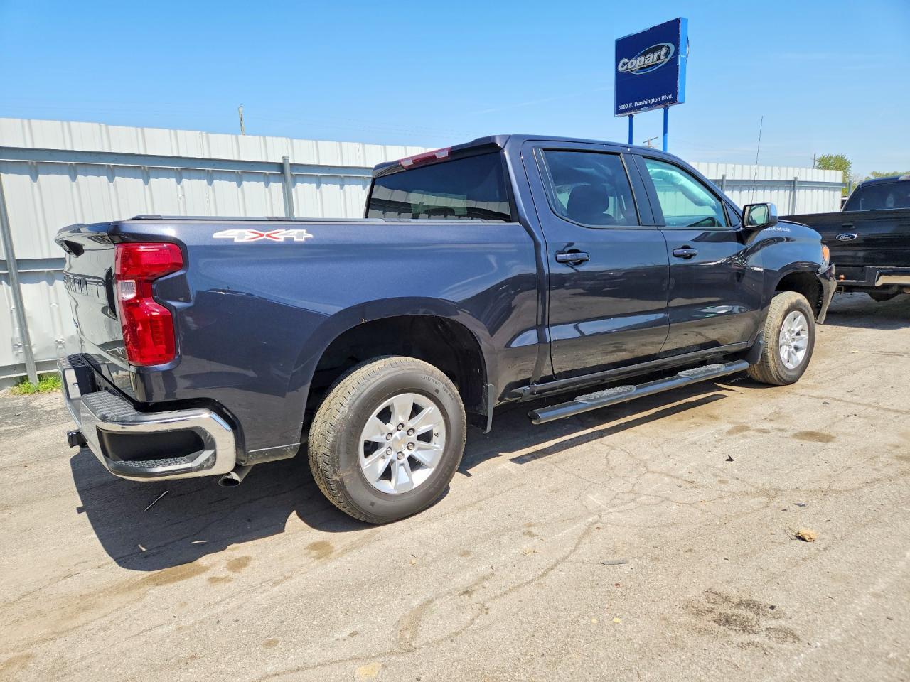 2024 Chevrolet Silverado K1500 Lt - Image 3