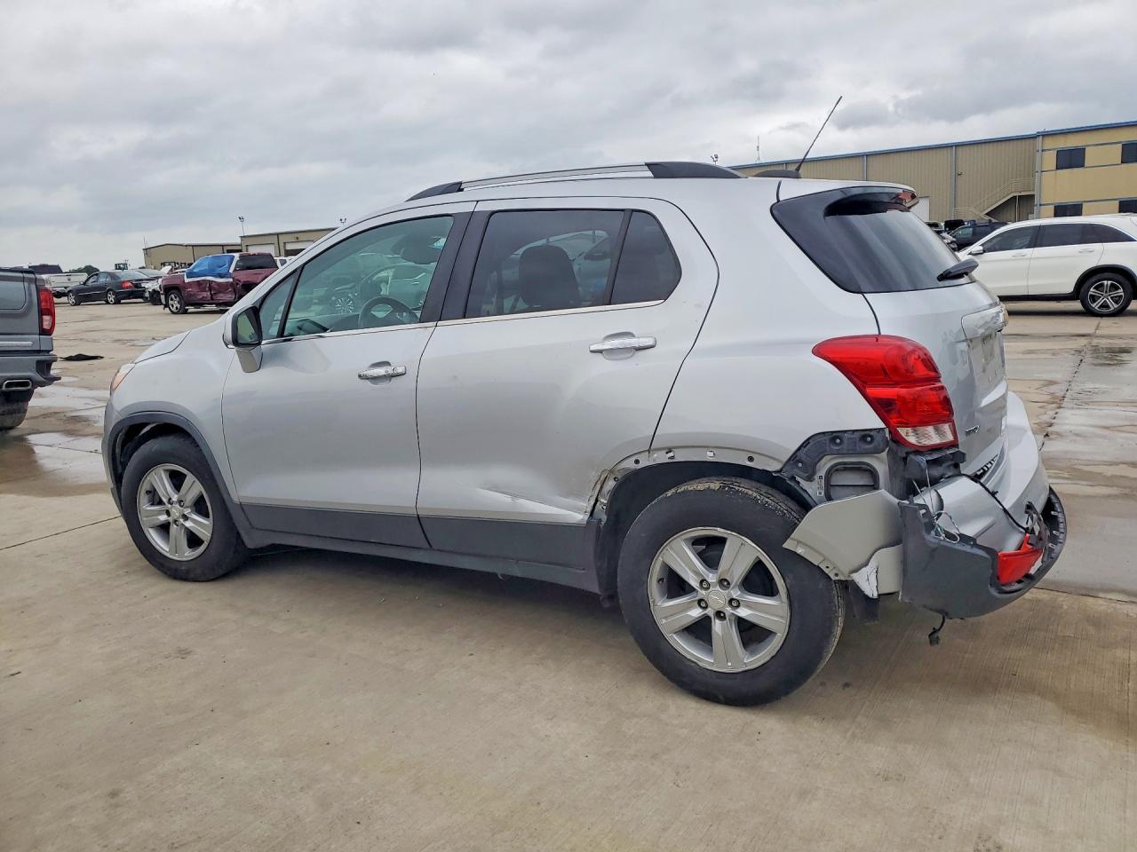 2020 Chevrolet Trax - Фото 2