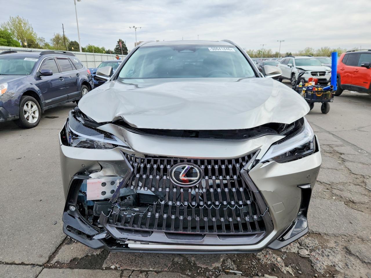 2025 Lexus Nx 350H Premium - Image 5