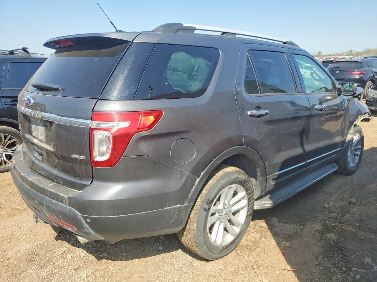 2015 Ford Explorer Xlt - Фото 3