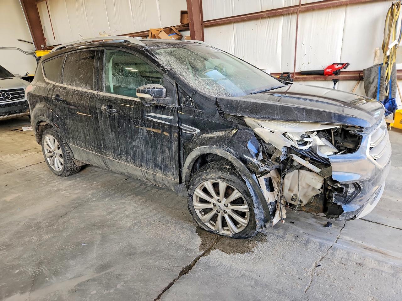 2017 Ford Escape Titanium - Image 4