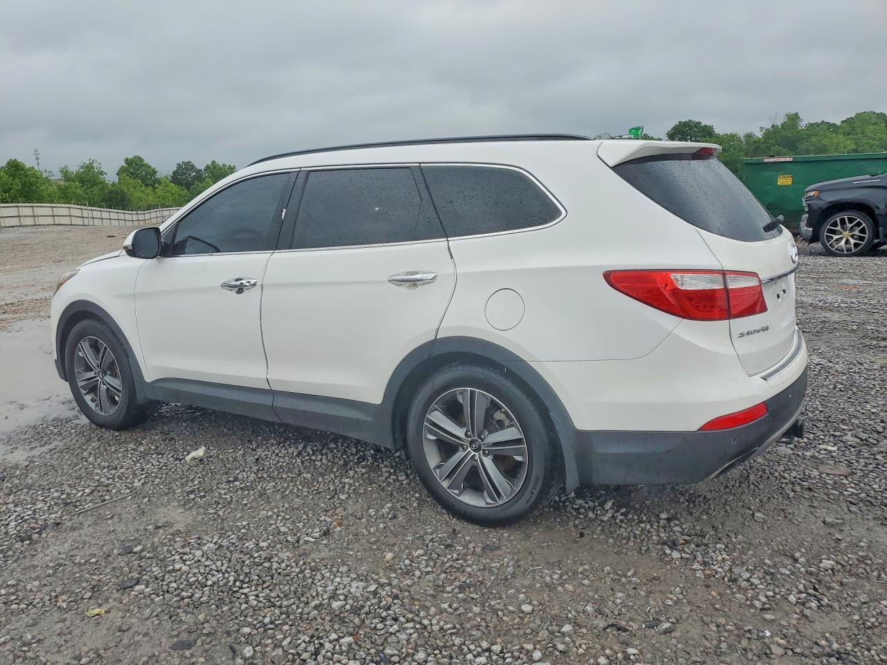 2015 Hyundai Santa Fe Limited - Image 2