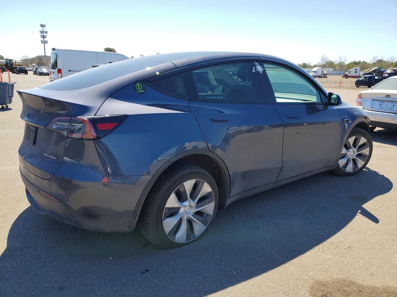 2023 Tesla Model Y - Image 3