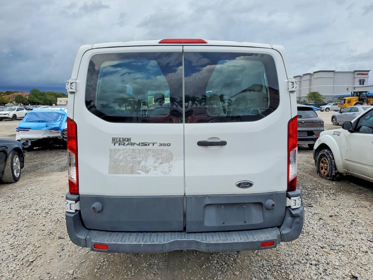 2015 Ford Transit T-350 - Image 6