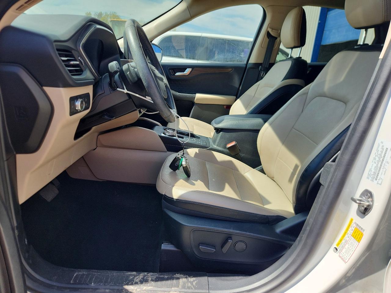 2020 Ford Escape Titanium - Image 7