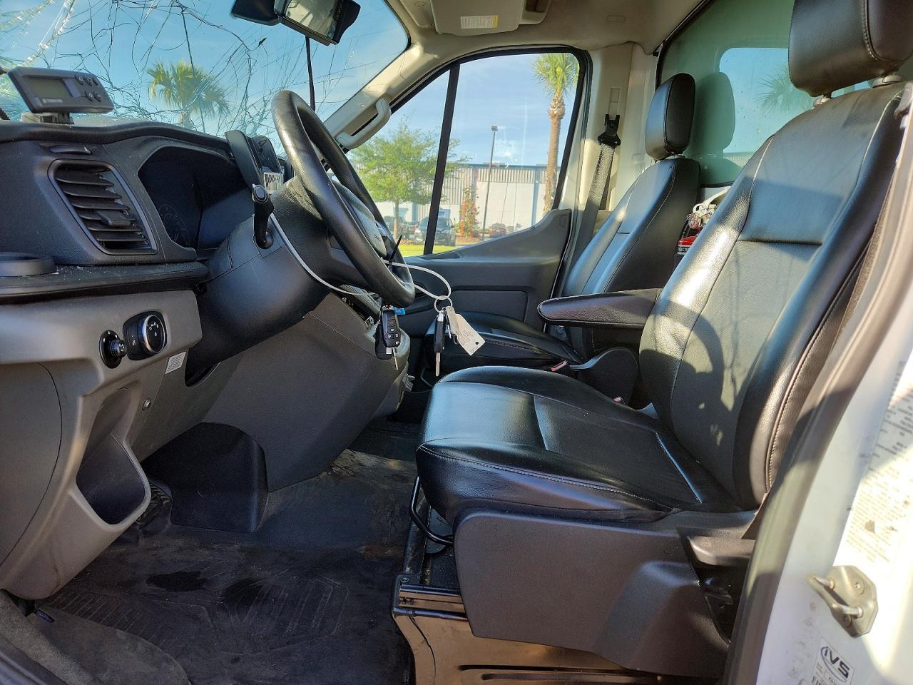 2020 Ford Transit Delivery Truck - Фото 7