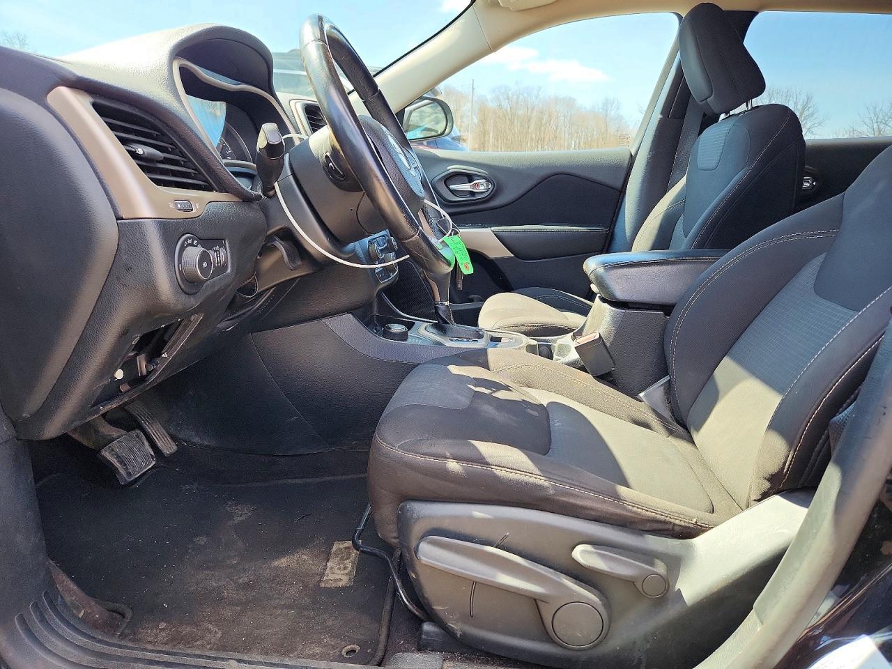 2017 Jeep Cherokee Latitude - Image 7