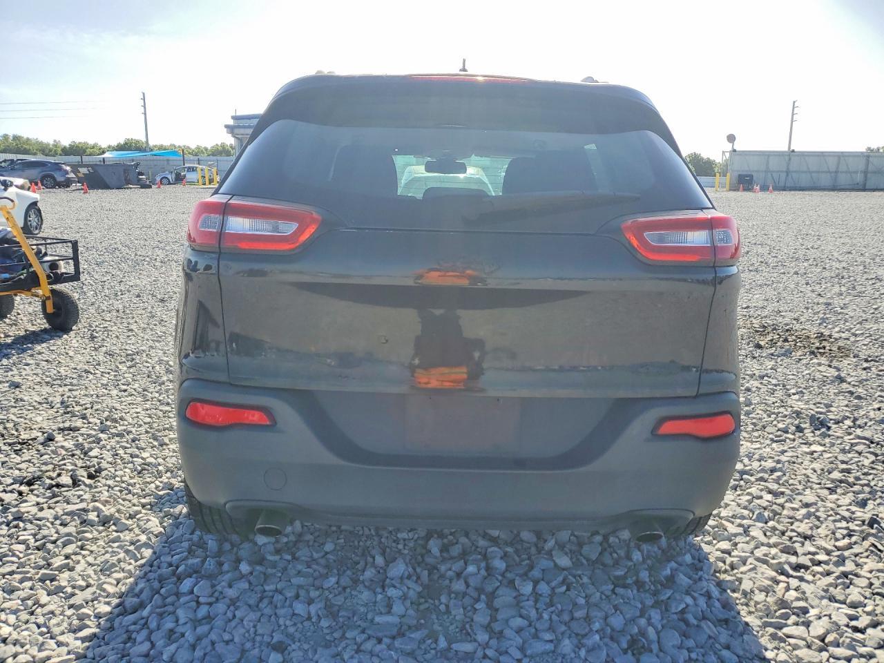 2014 Jeep Cherokee Latitude - Image 6