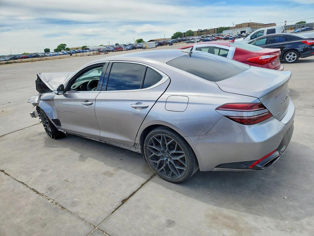 2022 Genesis G70 3.3T Standard - Image 2