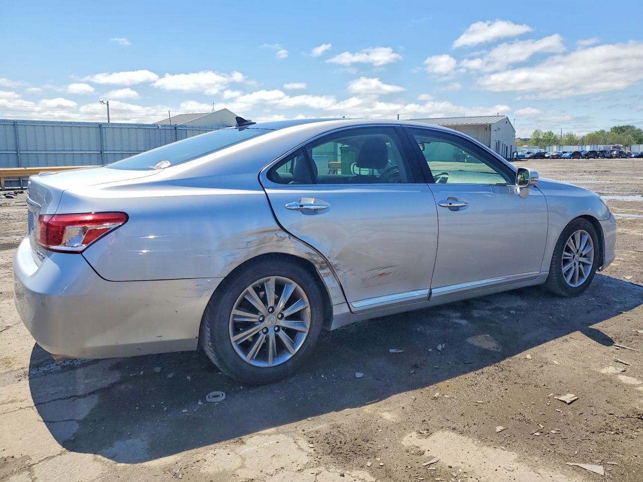 2011 Lexus Es 350 - Фото 3