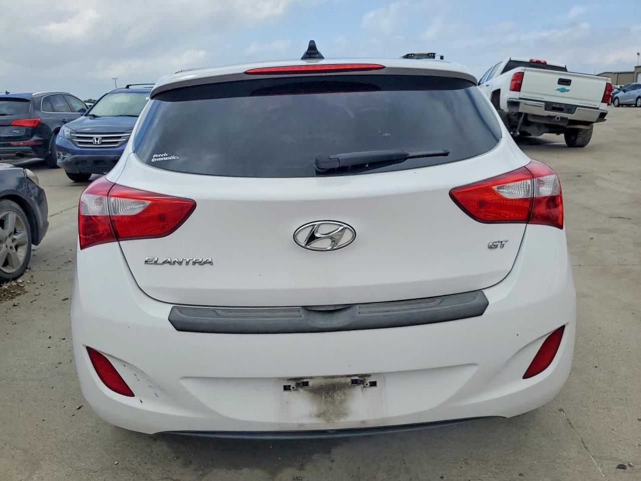 2013 Hyundai Elantra Gt Base - Image 6