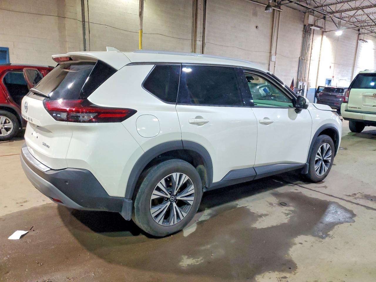 2021 Nissan Rogue Sv - Image 3