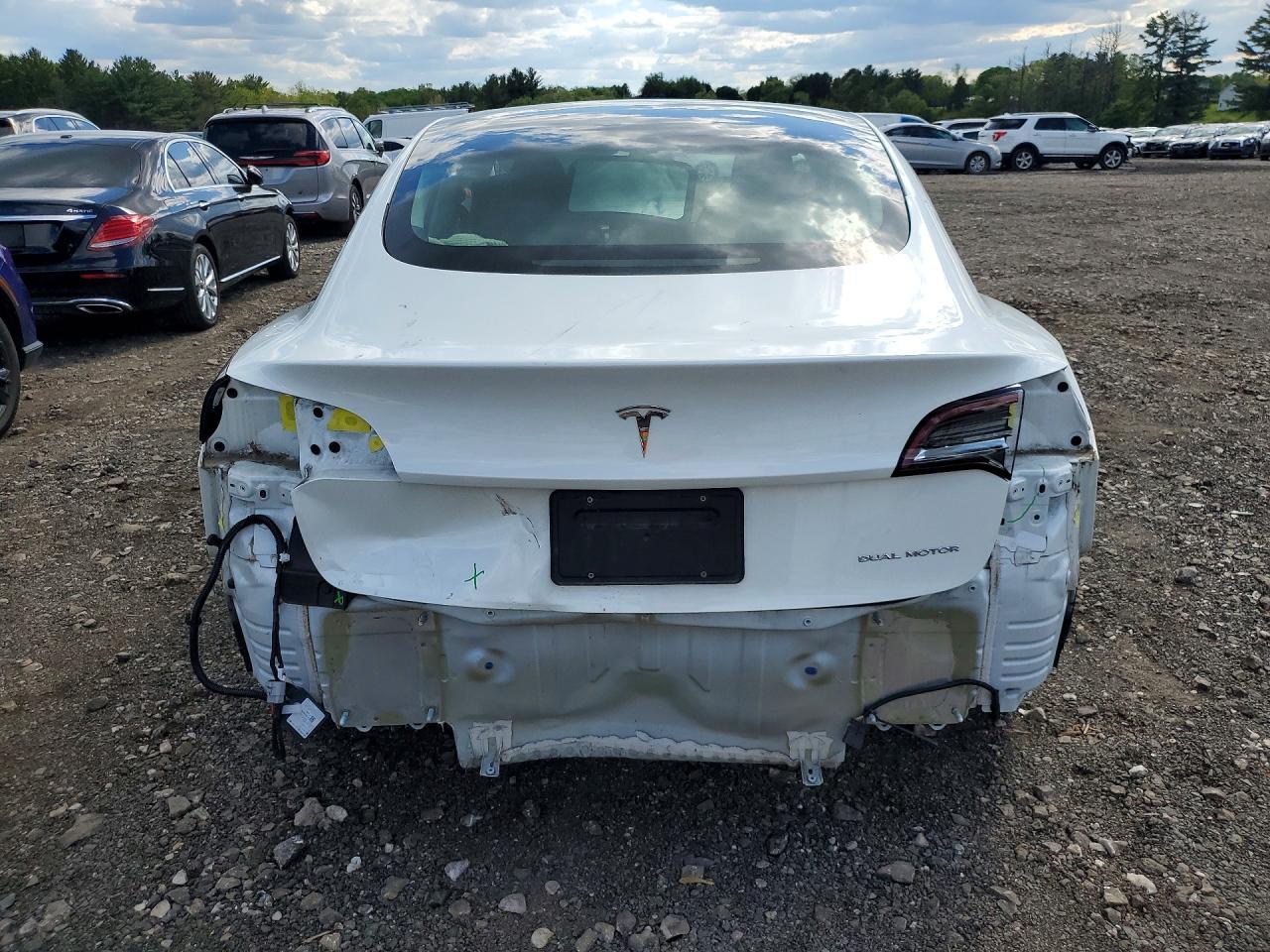 2022 Tesla Model 3 - Image 6