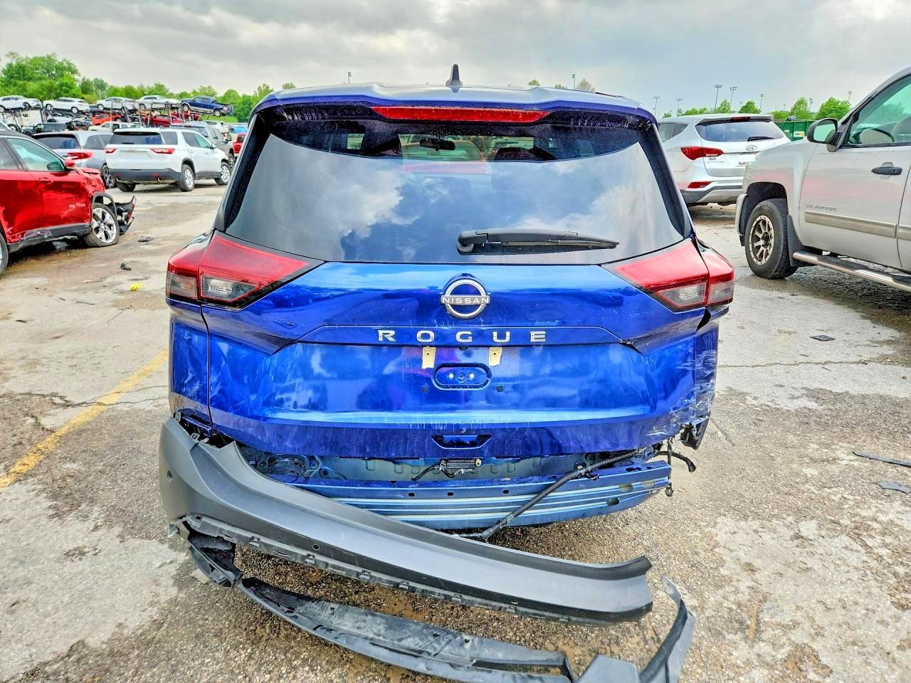 2023 Nissan Rogue S - Фото 6