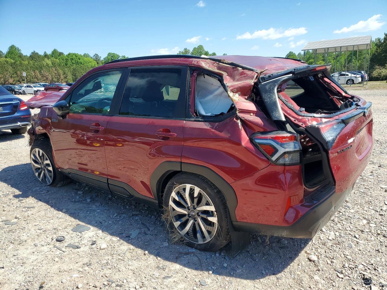 2025 Subaru Forester Touring - Фото 2