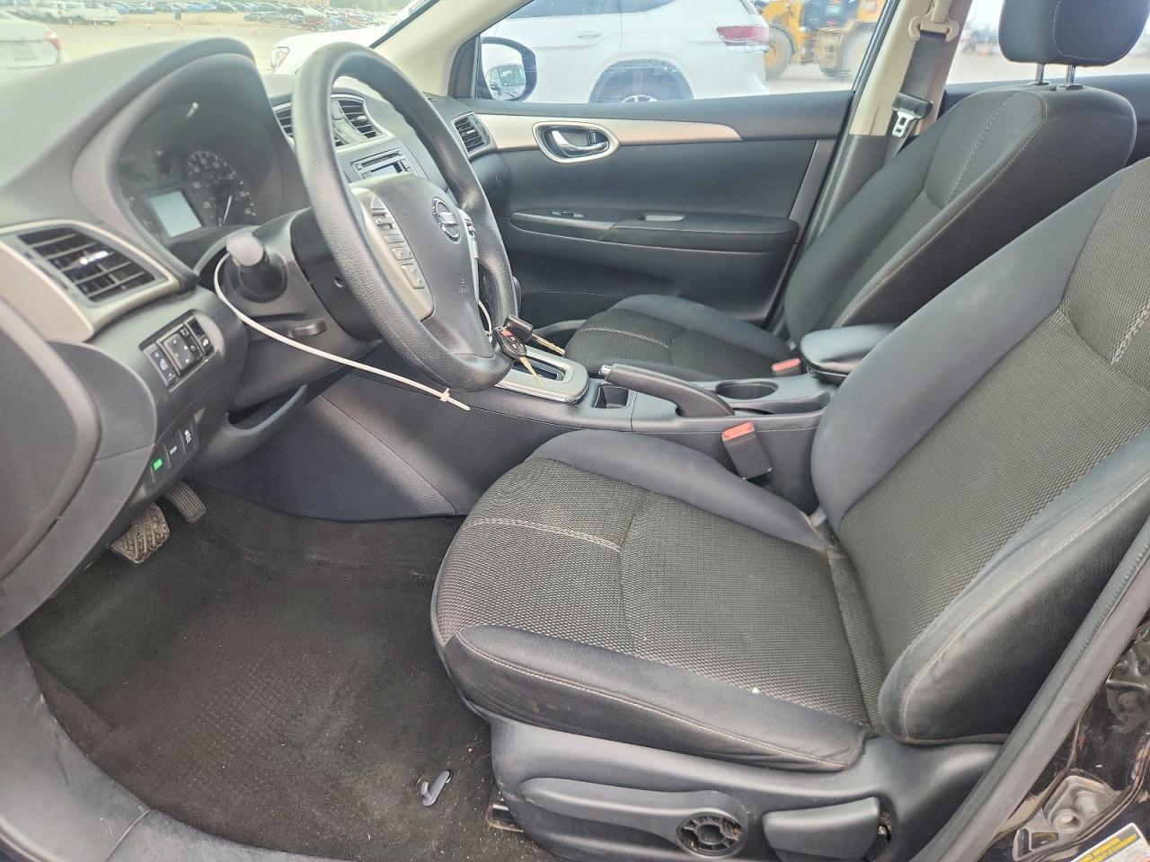 2015 Nissan Sentra S - Фото 7