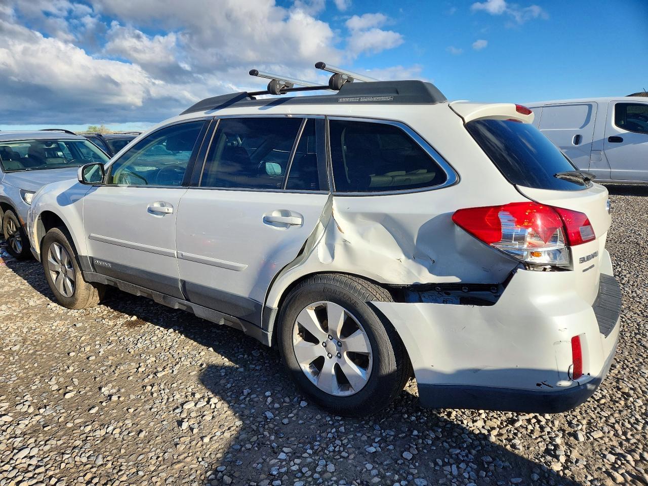 2012 Subaru Outback 2.5I Premium - Image 2