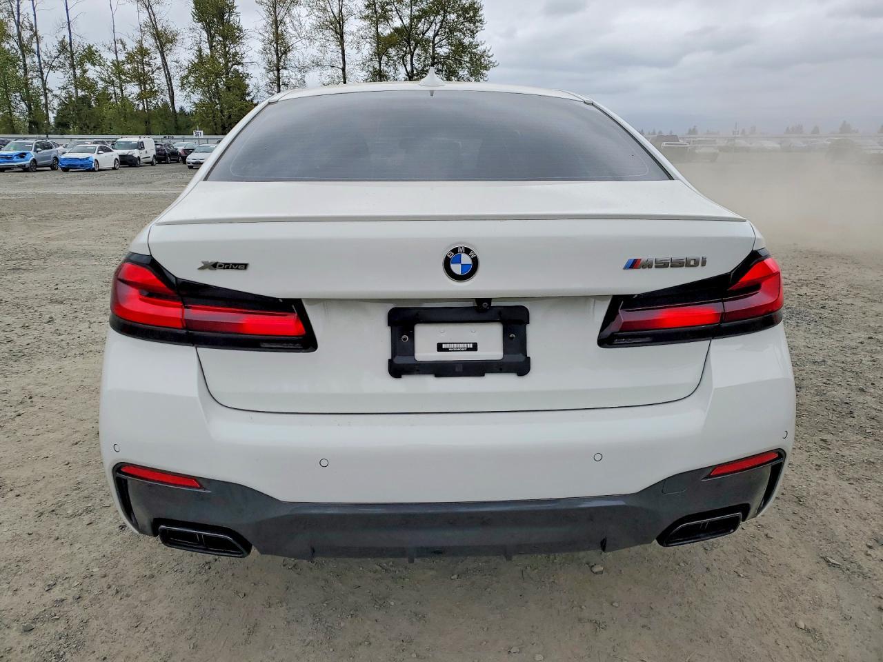 2022 BMW M550Xi - Фото 6