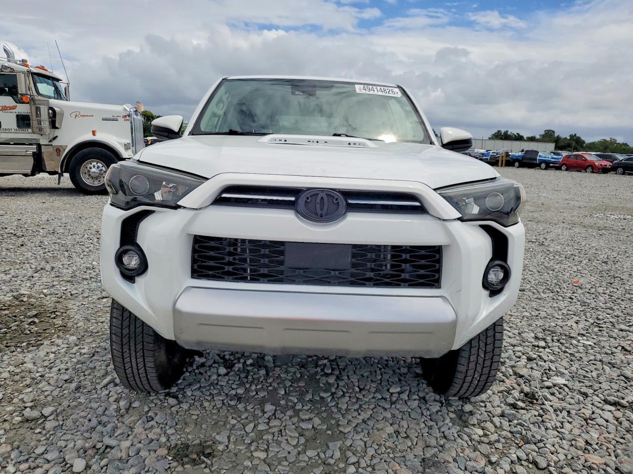 2024 Toyota 4Runner Sr5 - Image 5