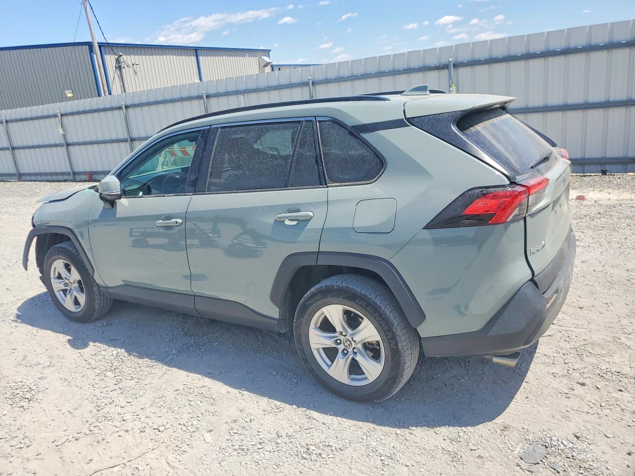 2021 Toyota Rav4 Xle - Фото 2