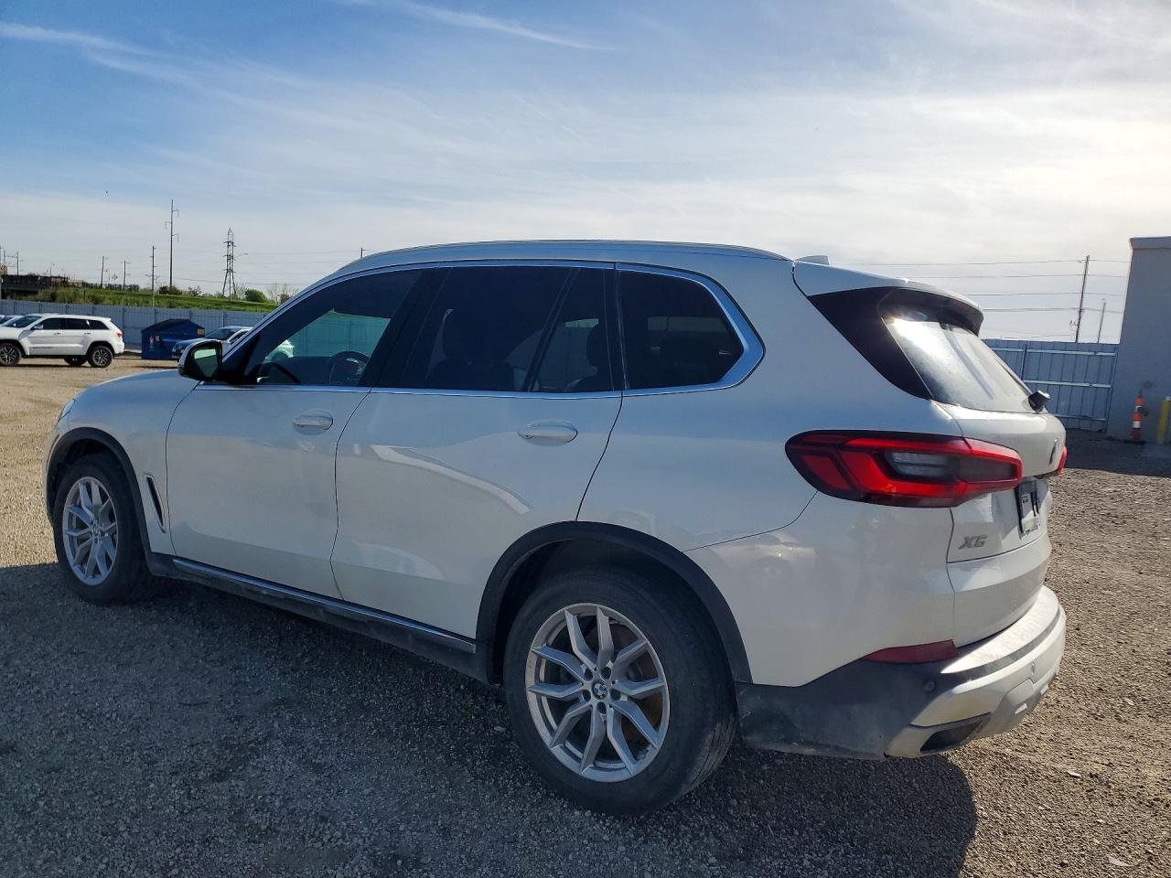 2020 BMW X5 xDrive40I - Фото 2
