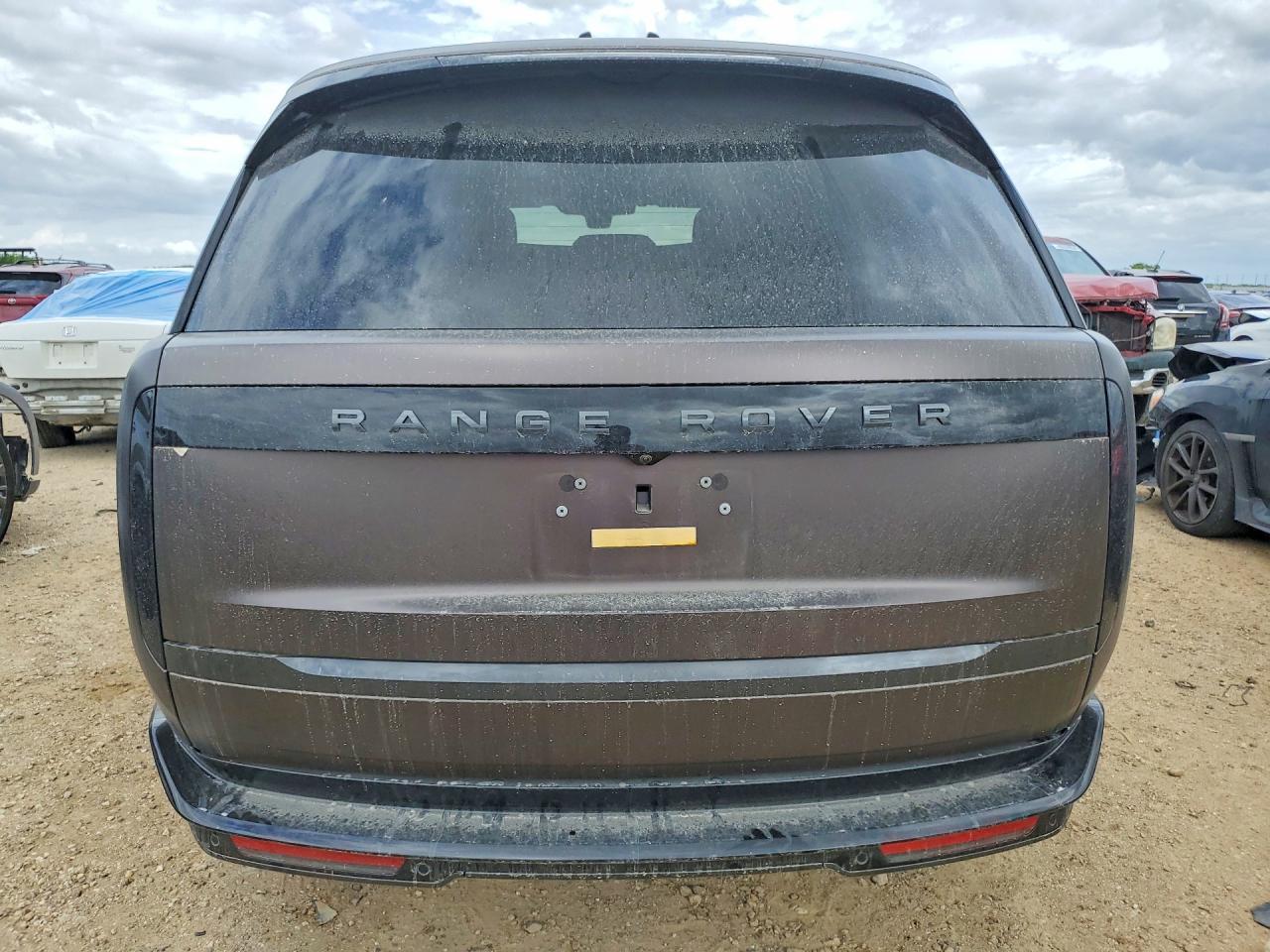 2025 Land Rover Range Rover Se - Image 6