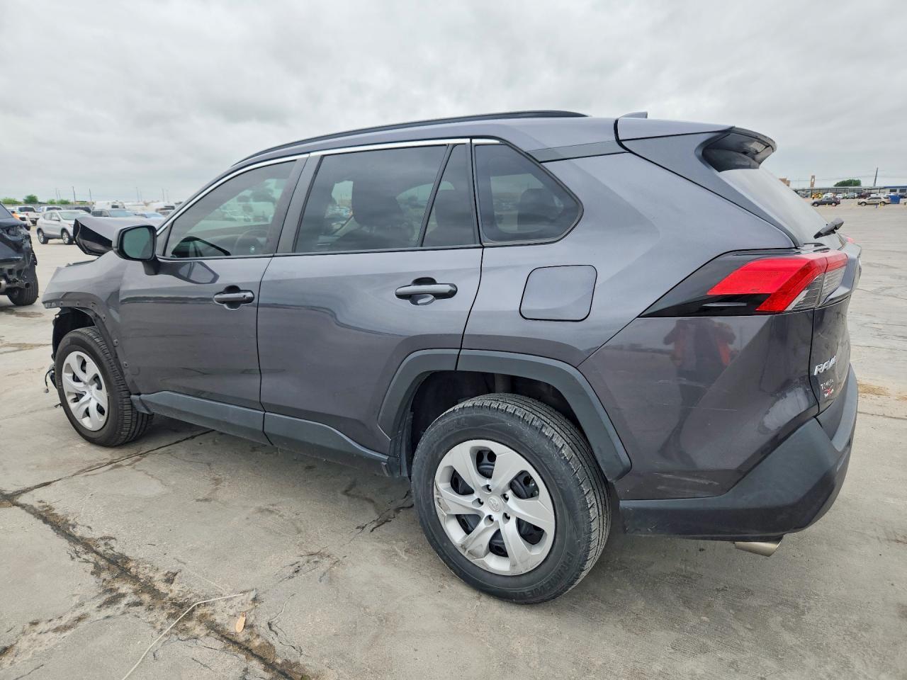 2020 Toyota Rav4 Le - Фото 2