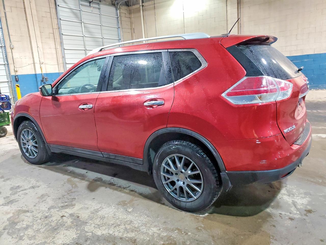 2015 Nissan Rogue S - Image 2