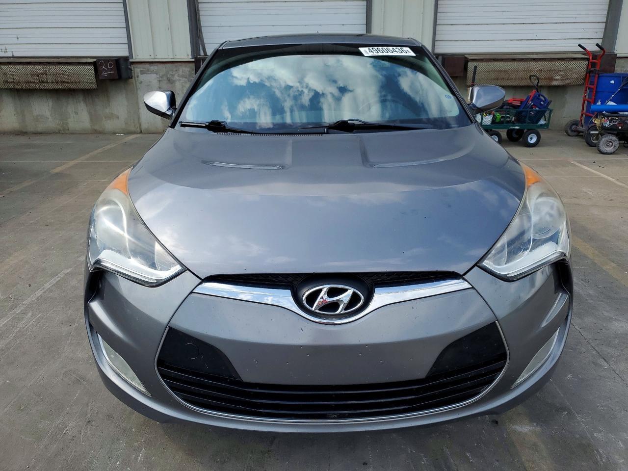 2014 Hyundai Veloster Base - Фото 5