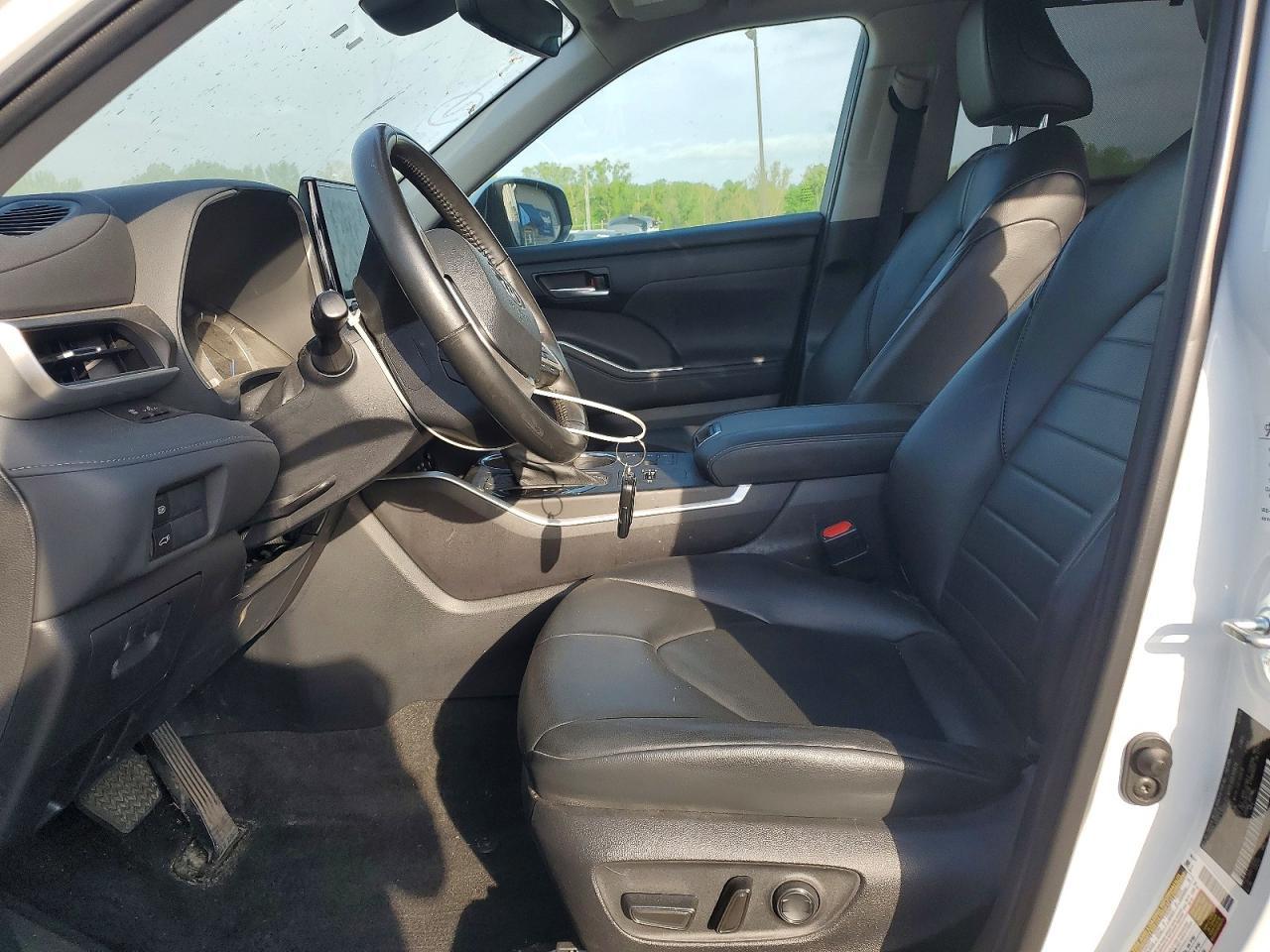 2023 Toyota Highlander Hybrid Xle - Image 7